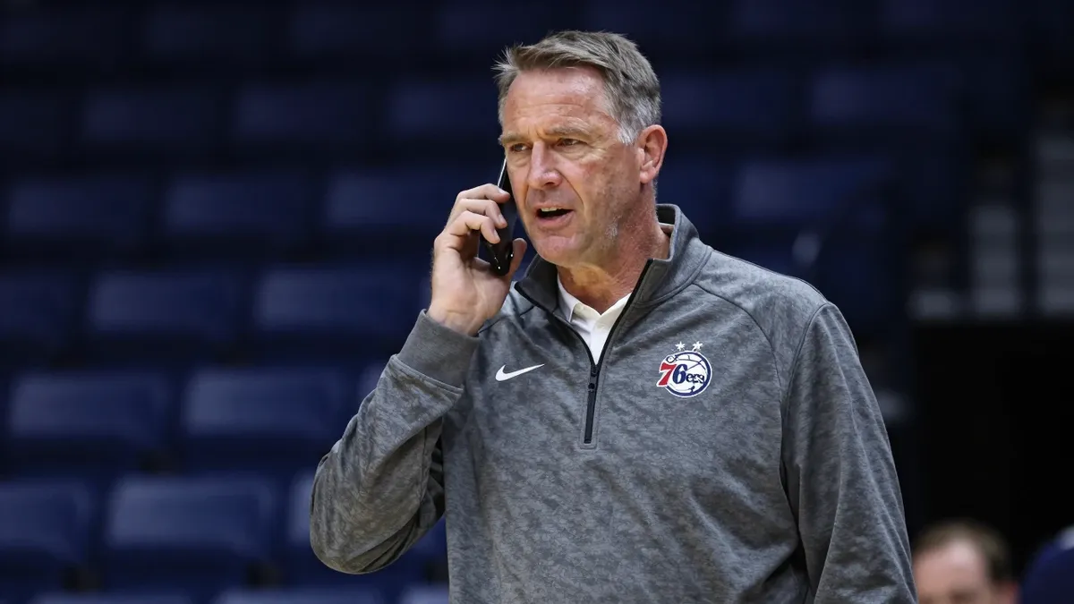 Philadelphia 76ers complete a blockbuster trade with the LA Clippers